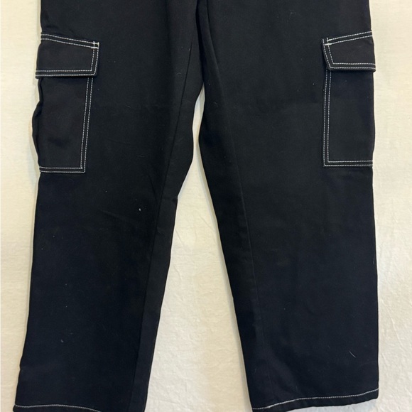 B-213 Simple Society NWT Black Super High Rise Straight Leg Cargo Pants Size 17 - Picture 2 of 14